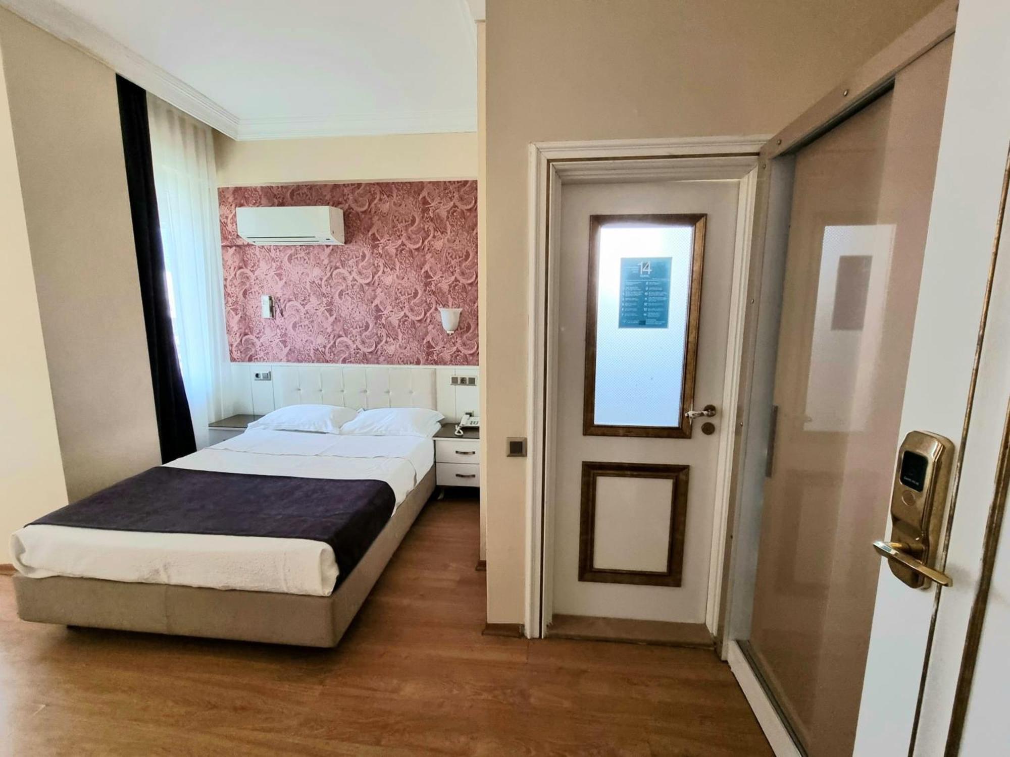 Perlo Hotel City Antalya Exterior photo
